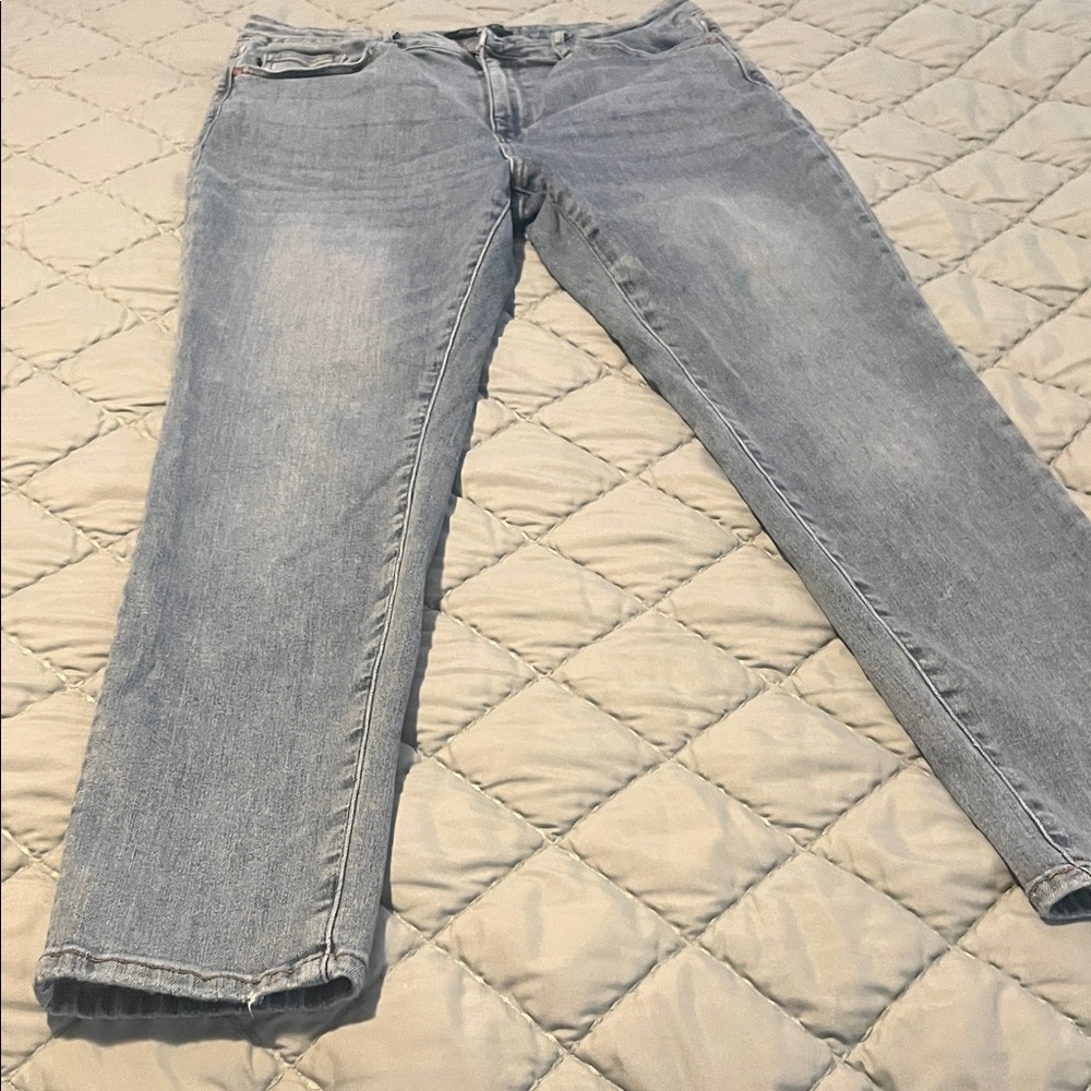 Judy Blue Classic Denim Straight Leg Jeans